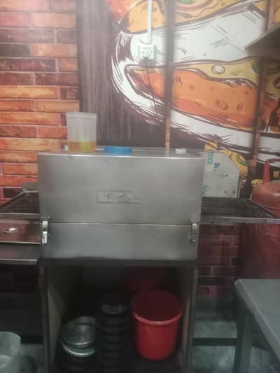 pizza convear and 32 liter fryer foure sale