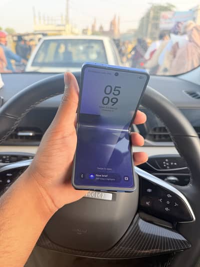 Samsung Mobile Z Flip 7