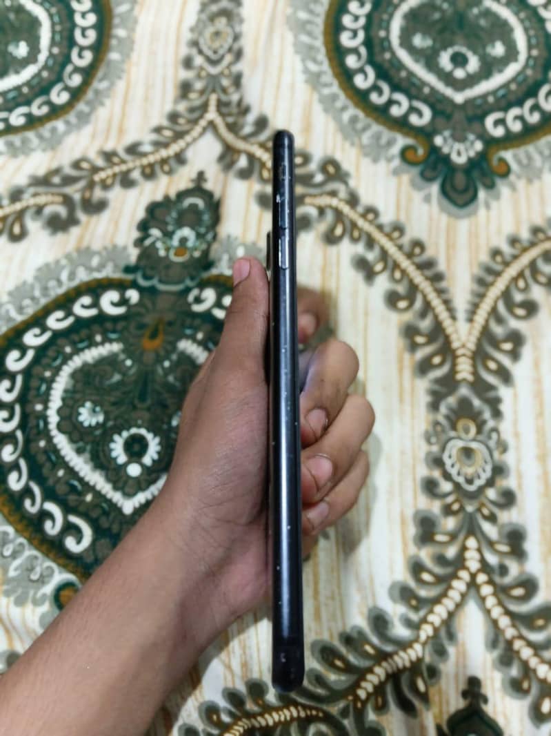 Apple iPhone 7 Plus 3