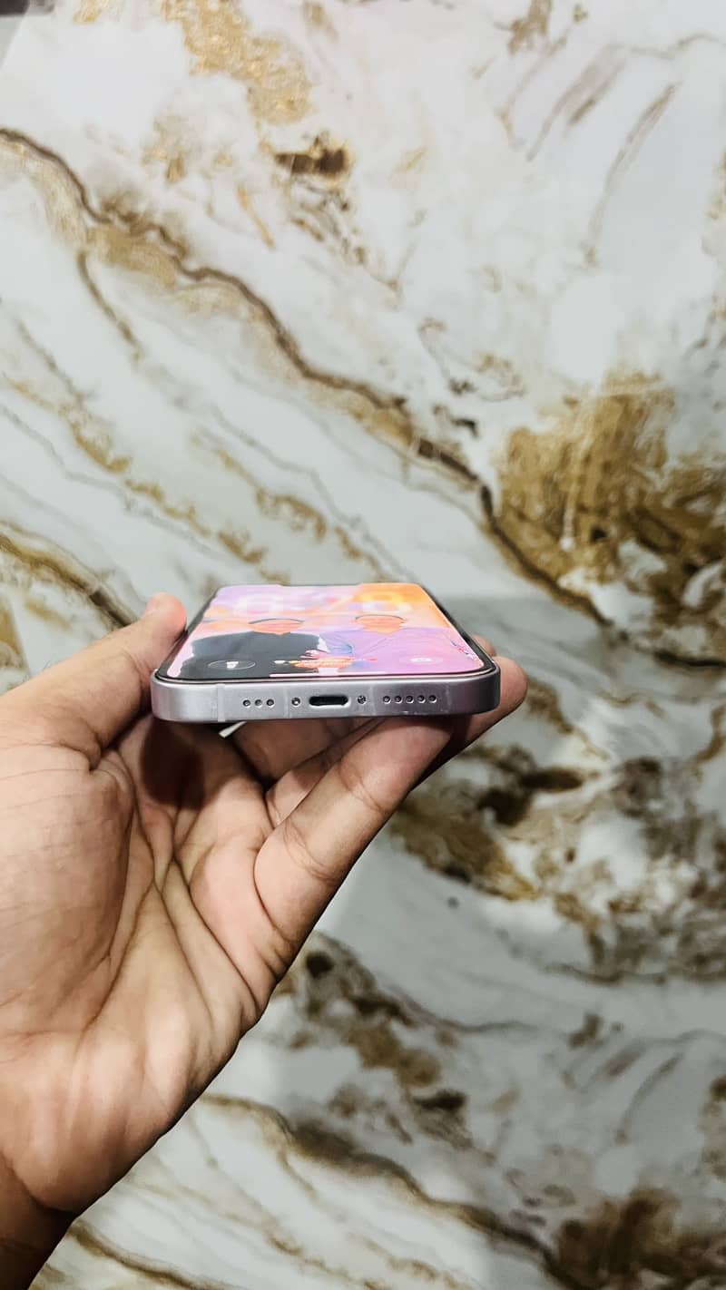 Apple iPhone 14 5