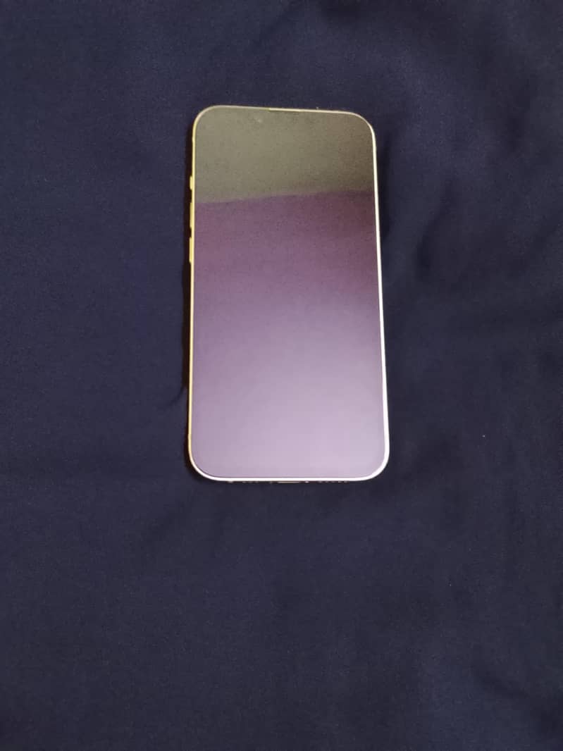 Apple iPhone 14 4
