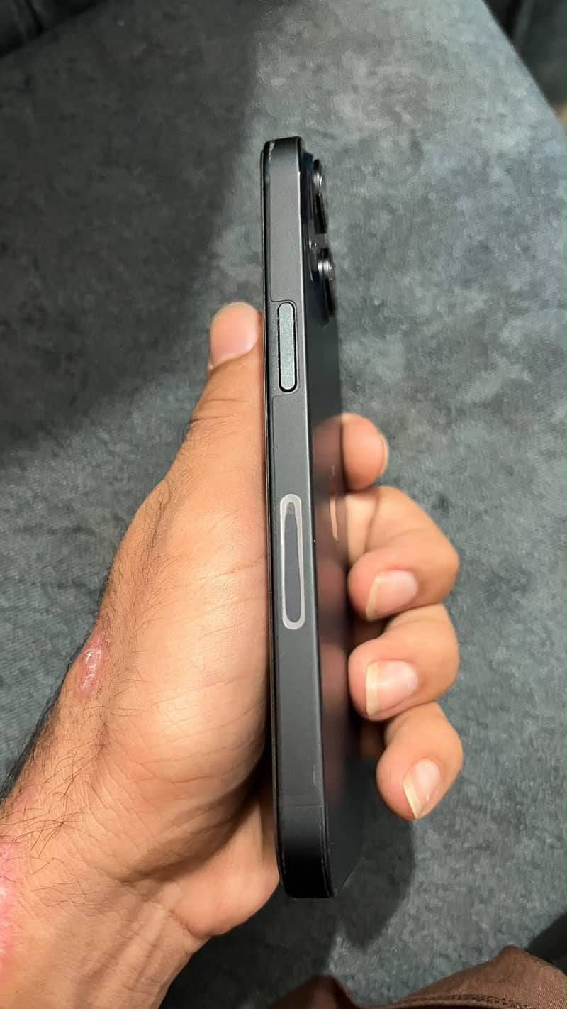 Apple iPhone 14 2