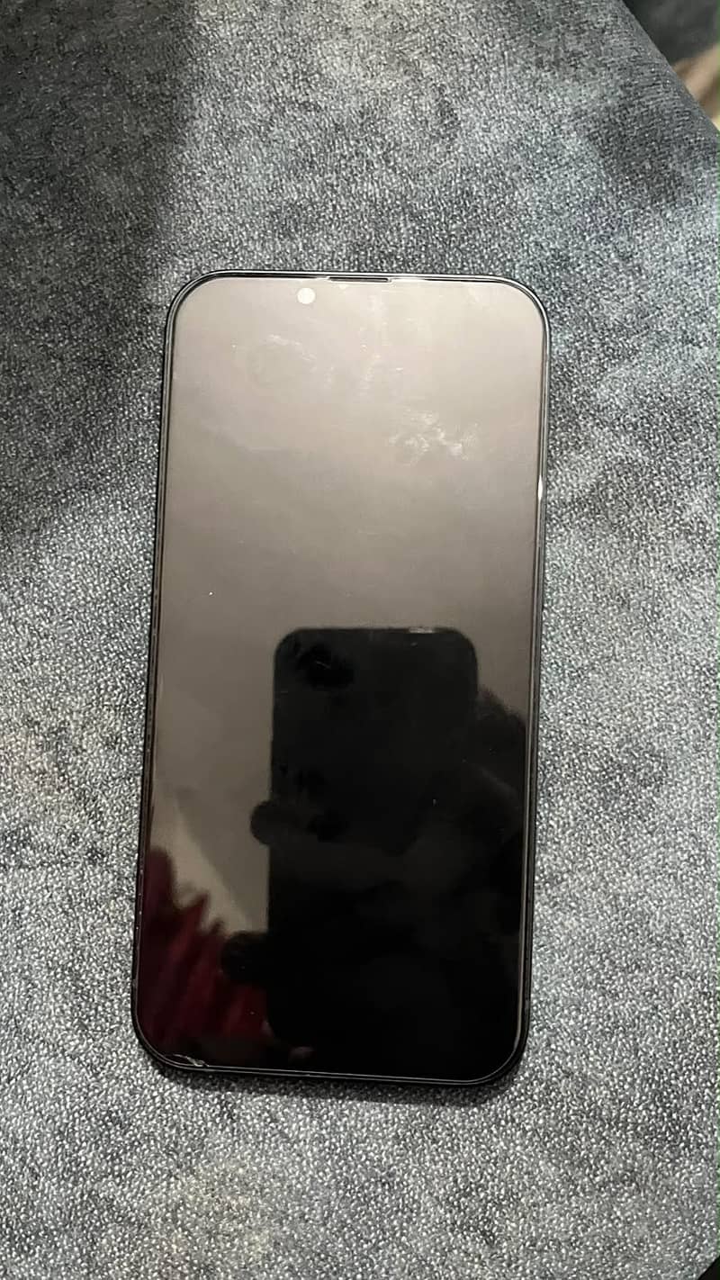 Apple iPhone 14 3