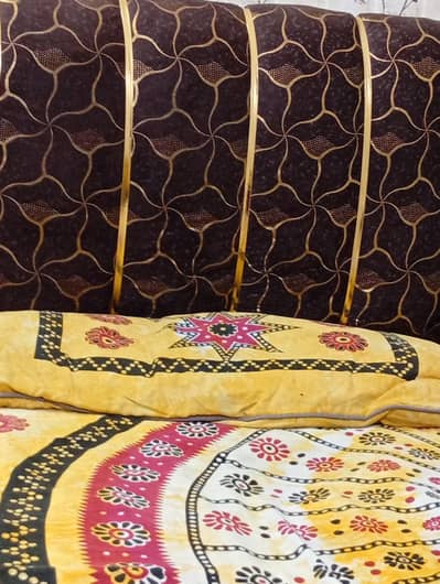 poshish 2 same  single bed for sale