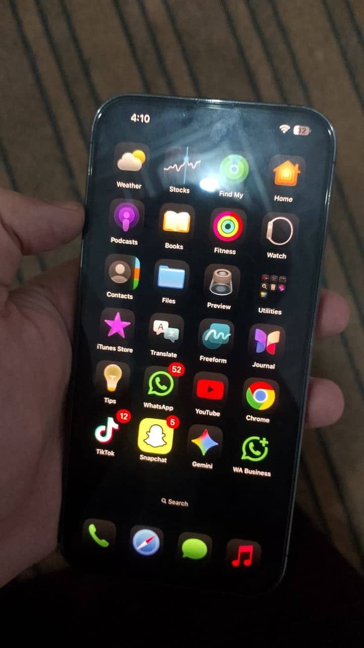 Apple iPhone 13 Pro Max 0