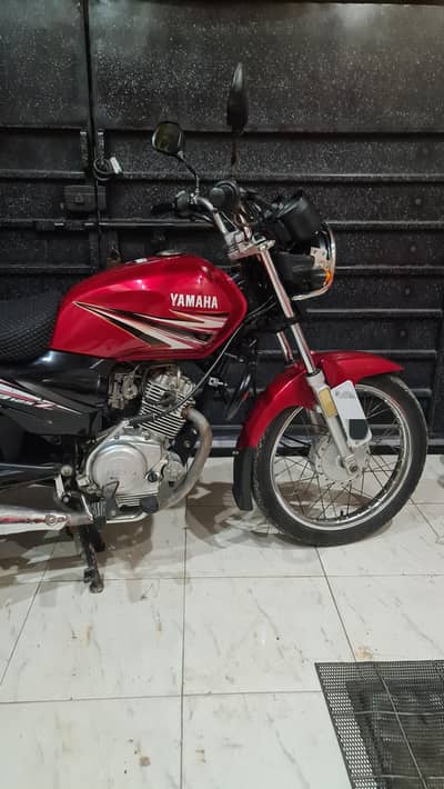 YAMAHA YB 125Z