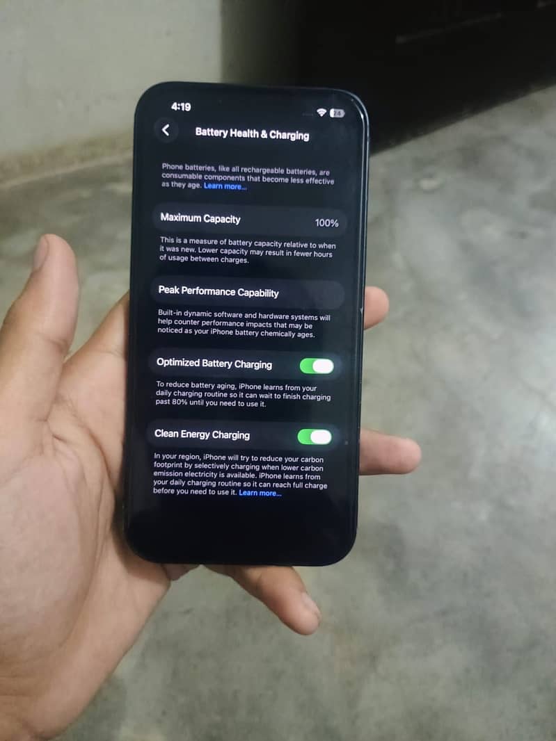 Apple iPhone 13 0