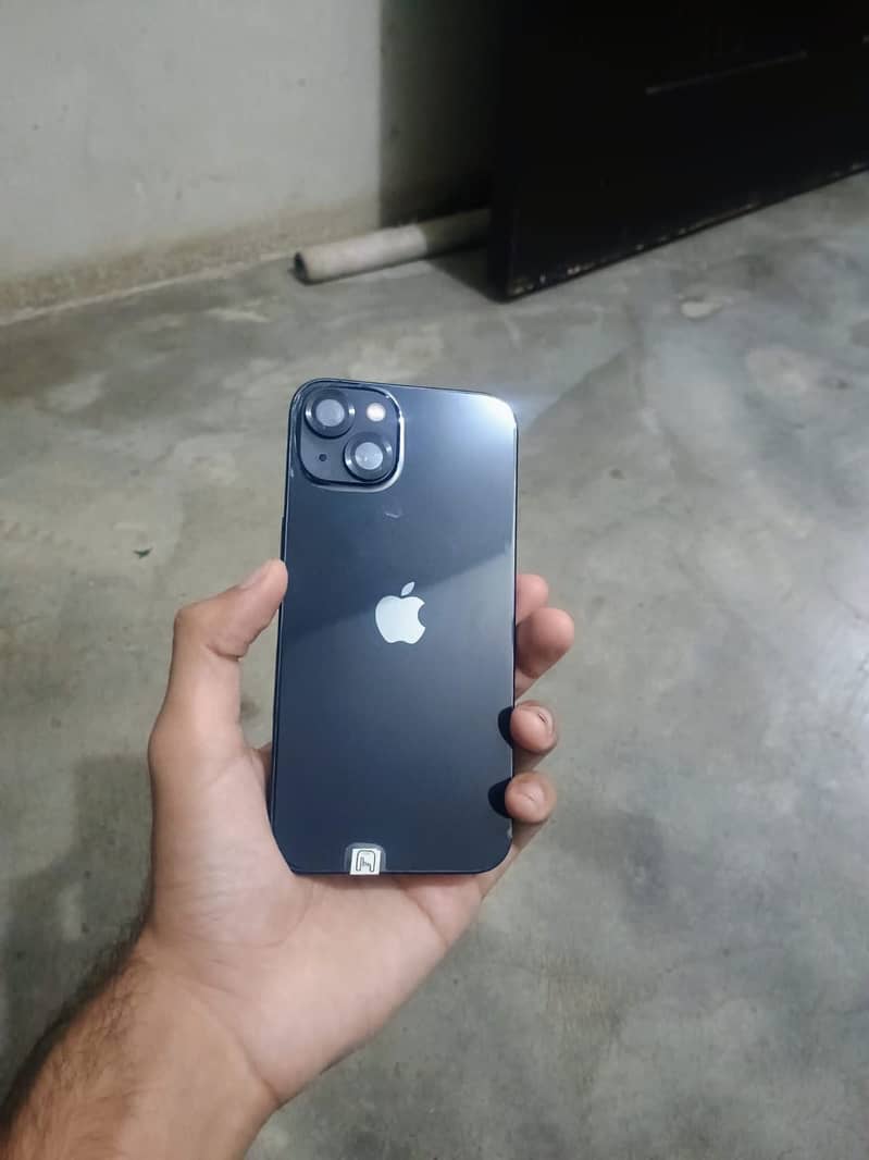 Apple iPhone 13 2