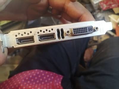 nvidia GTX k4200 4gb ddr5 256 bit