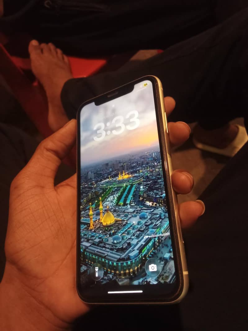 Apple iPhone 11 6