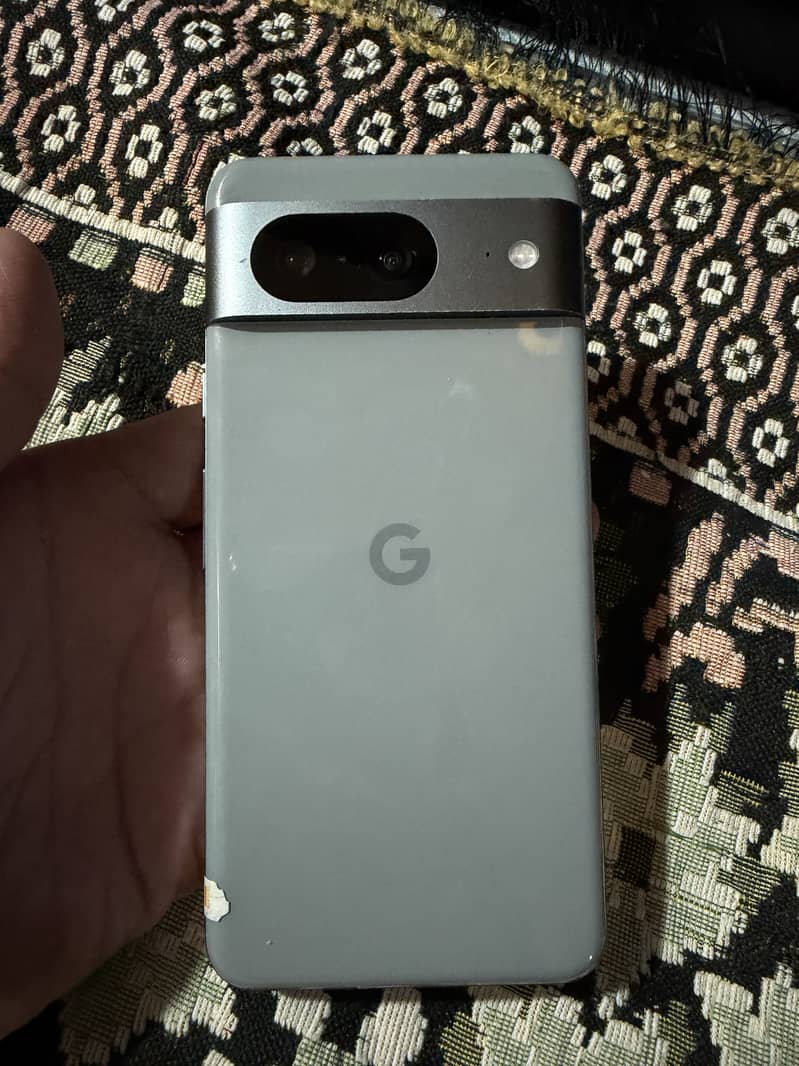 Google Pixel 8 1
