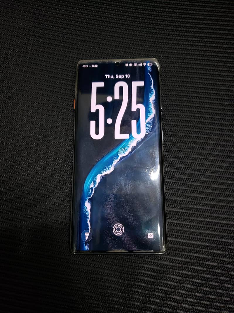 Tecno Camon 40 Pro 10/10 1