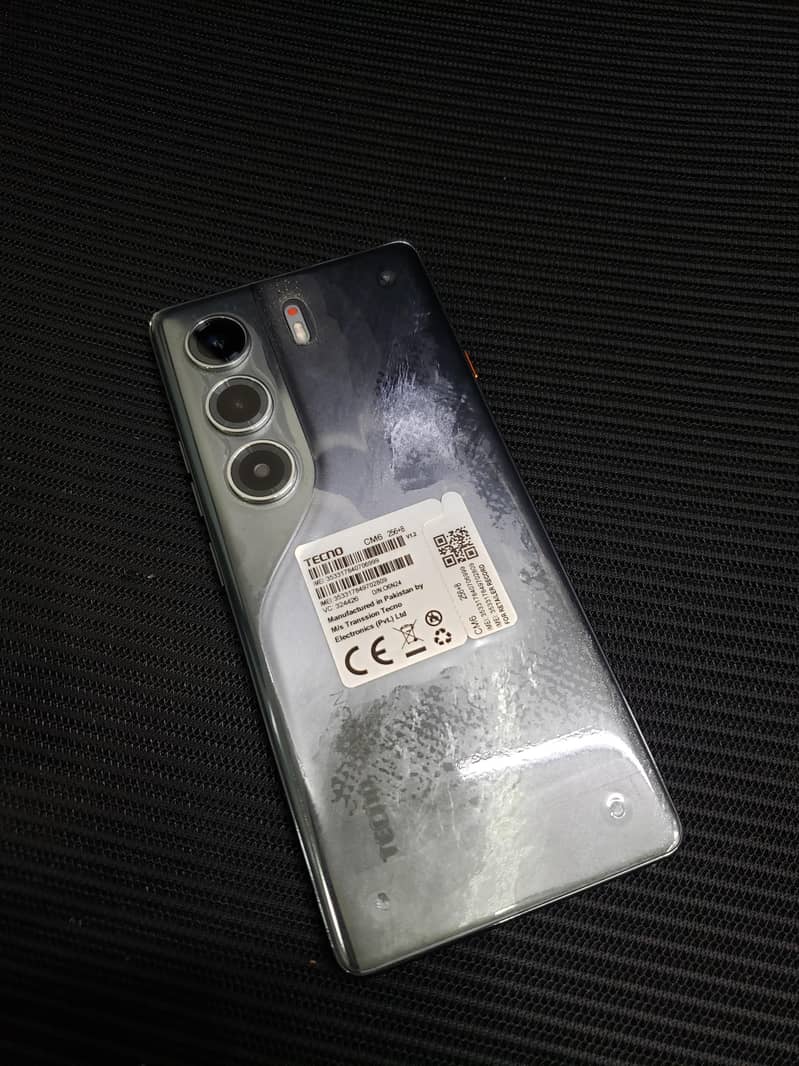 Tecno Camon 40 Pro 10/10 2