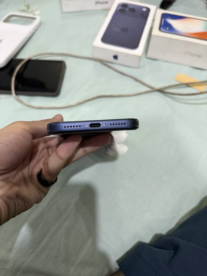 Apple iPhone 17 Pro Max 1