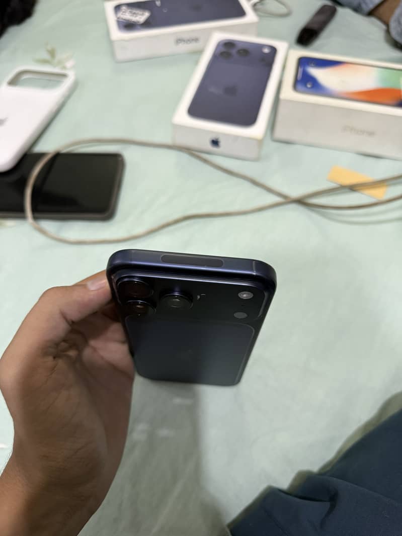 Apple iPhone 17 Pro Max 2