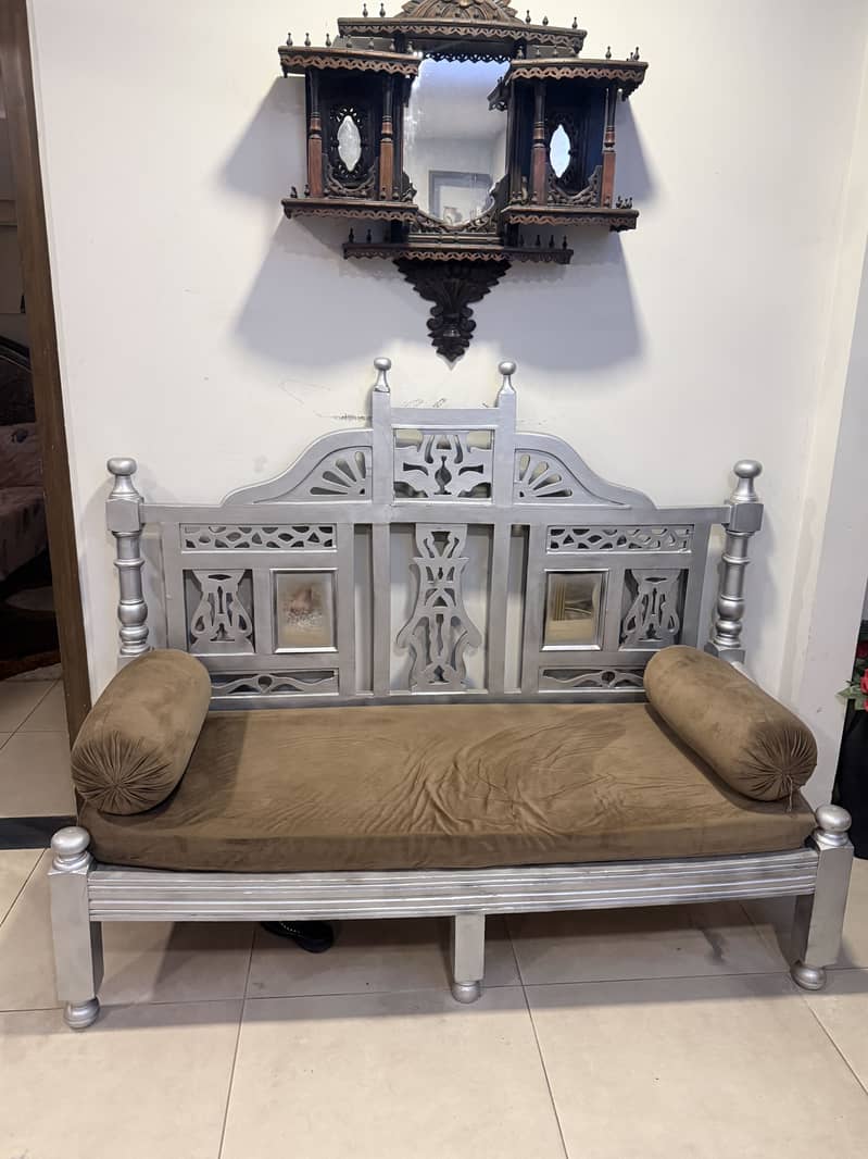 DEEWAN SOFA 0