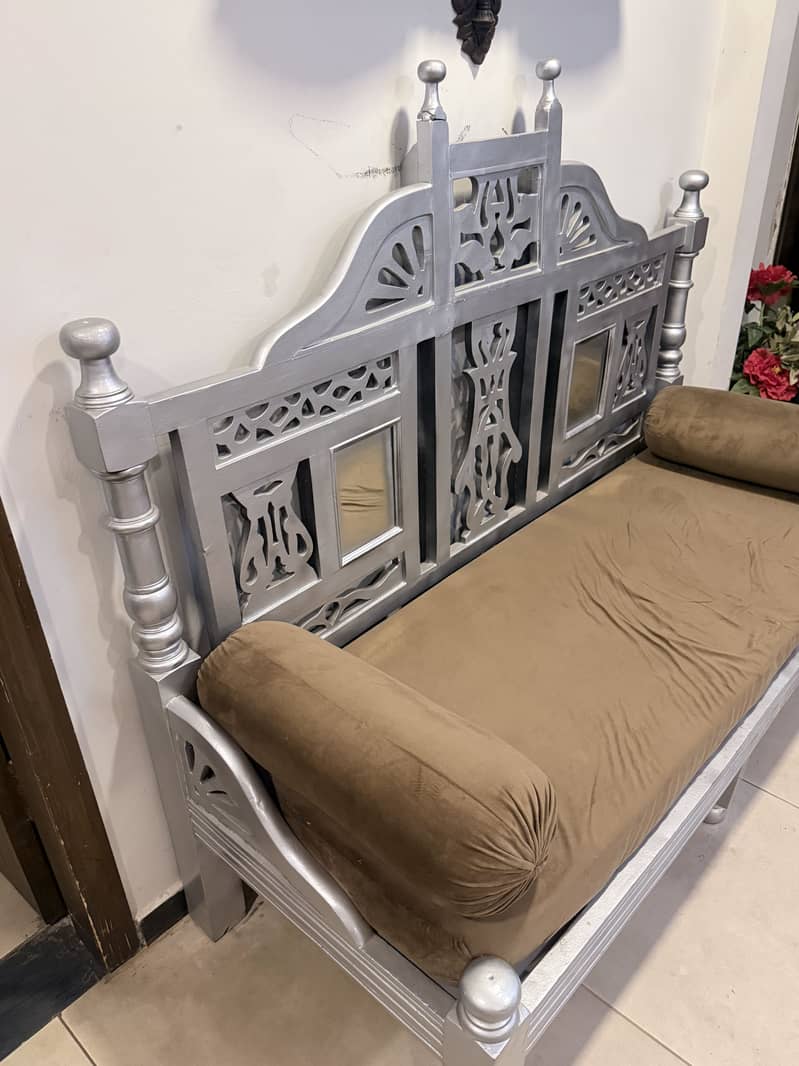 DEEWAN SOFA 3