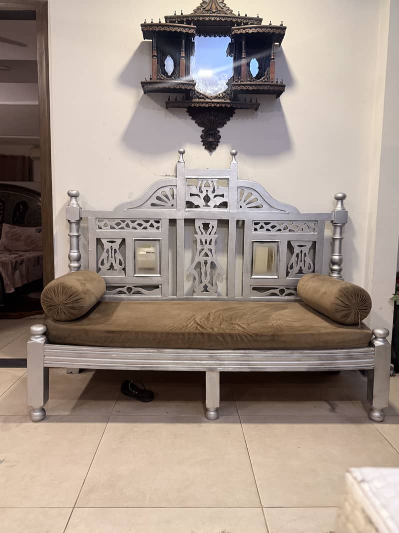 DEEWAN SOFA 4