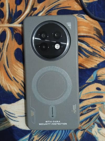 Realme 13 Plus