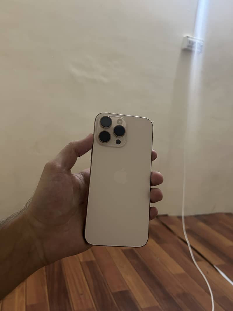 Iphone 16 pro max JV 0