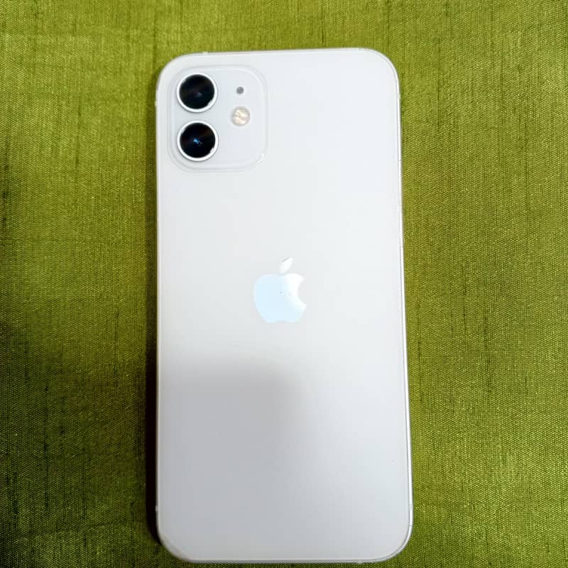 Apple iPhone 12 3
