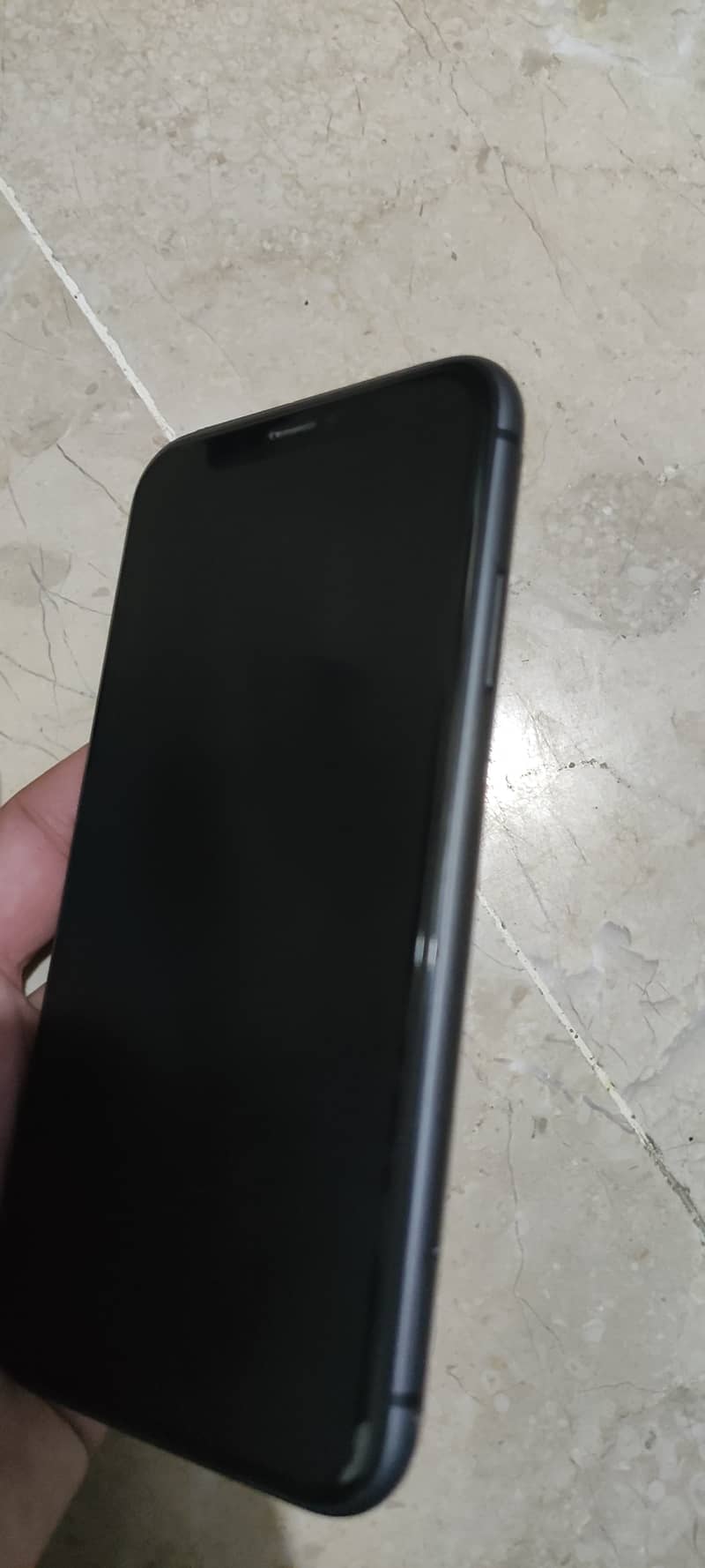 Apple iPhone 11 4