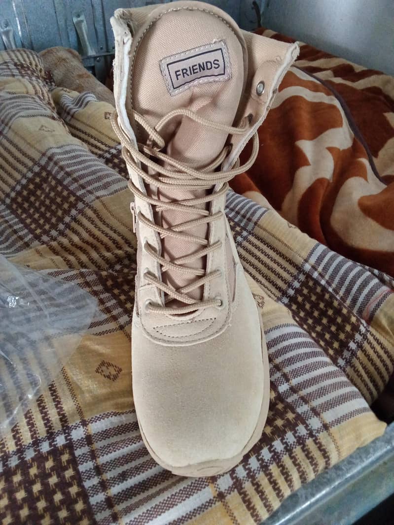 Boot mew 1