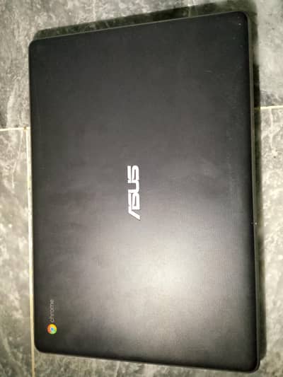 chrome book ASUS 4/16