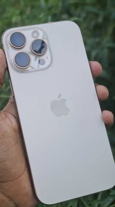 Apple iPhone 16 Pro