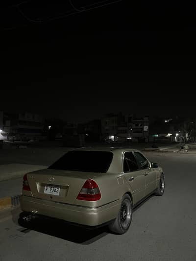 Mercedes C180  2jz