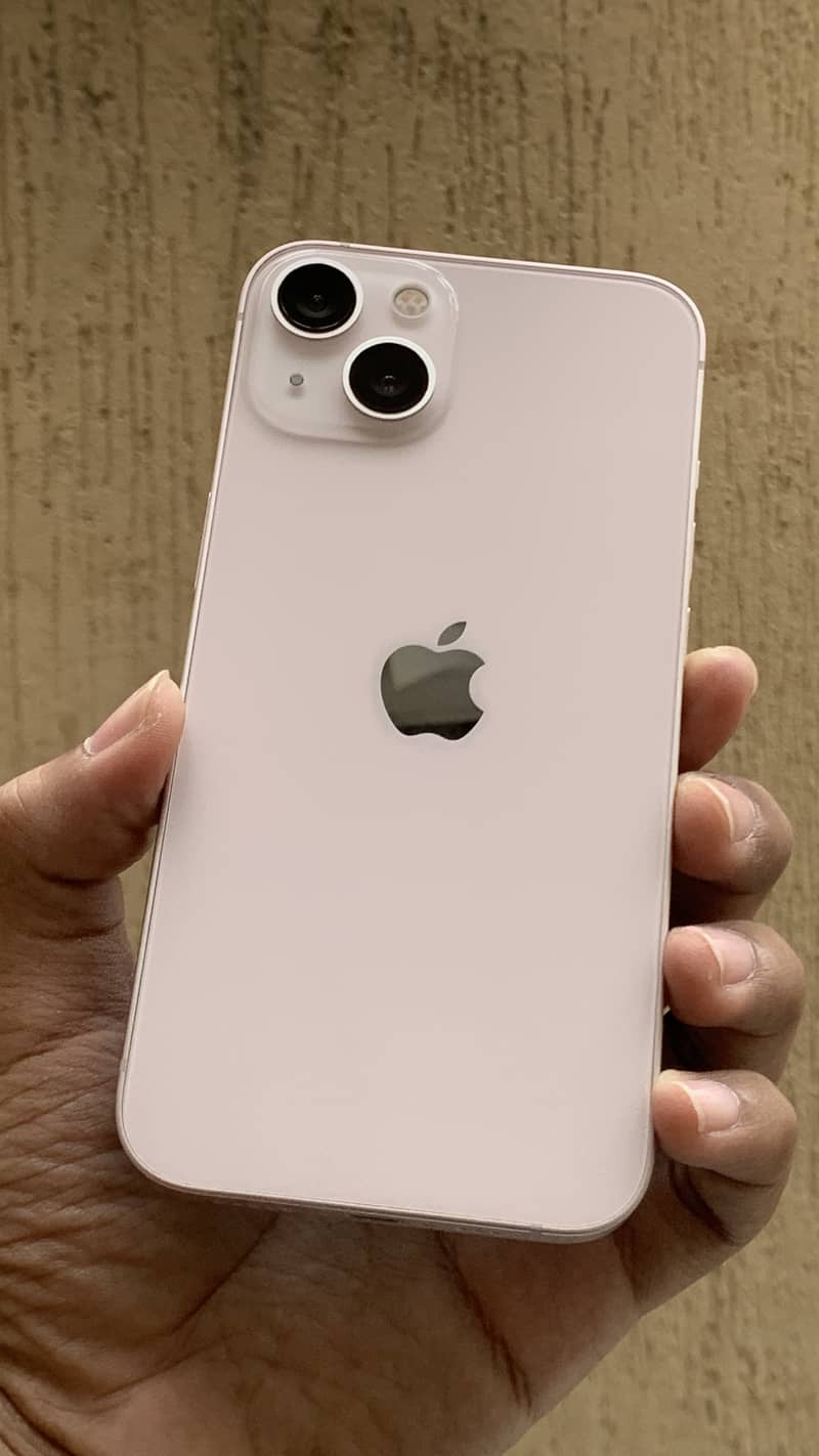 Apple iPhone 13 1