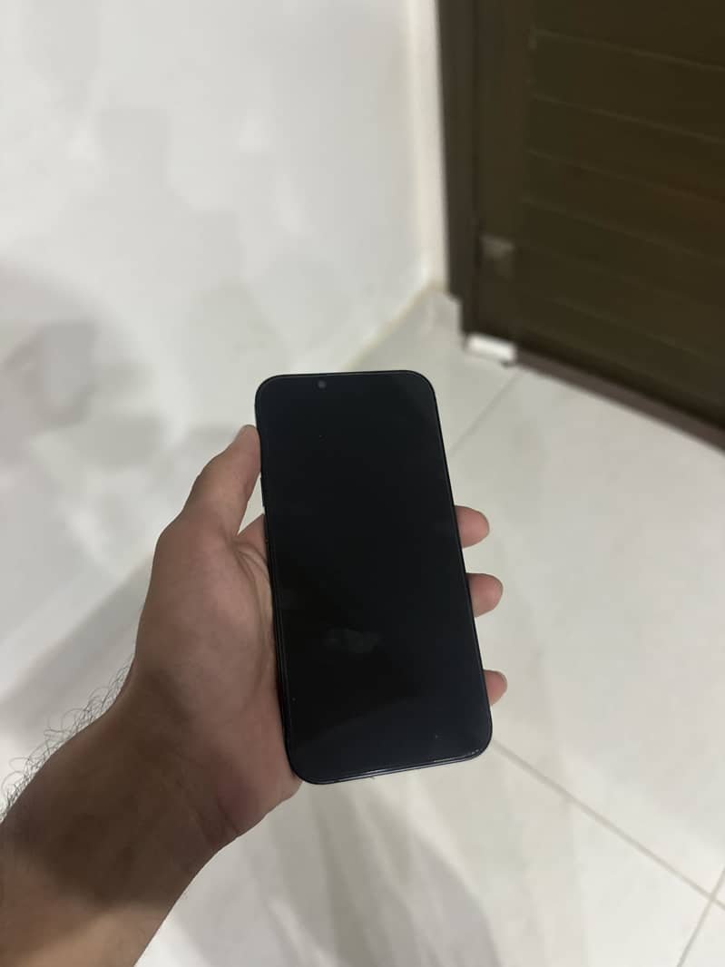 Apple iPhone 13 3