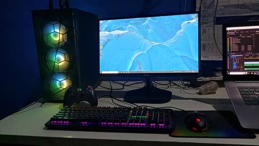 24 inch LED, Gaming keyboard and mouse, Gaming PC and 1 controller