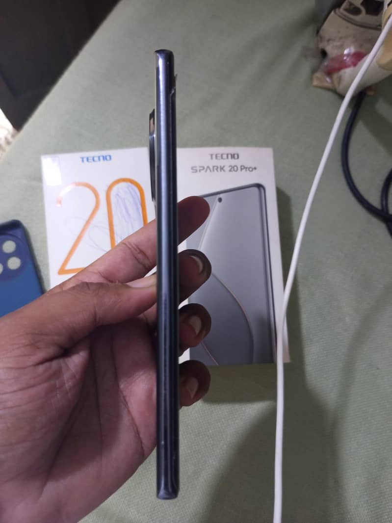 Tecno Spark 20 Pro Plus 2