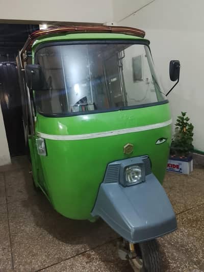 new Asia auto rikshaw koi b kam ni hony Wala all ok h Sara shower h