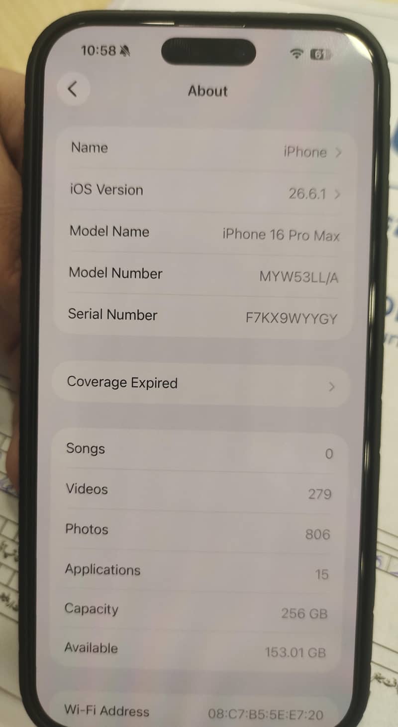 Apple iPhone 16 Pro Max 9