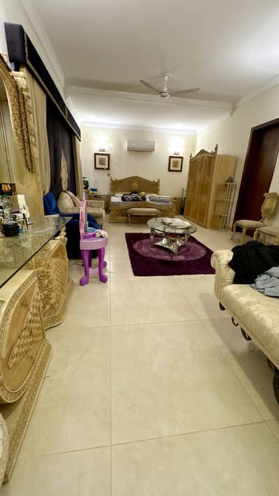 FULLY RENOVATED 500 SQ YARDS VILLA FOR SALE