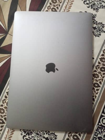 Macbook pro 2019 ( 16 inch )