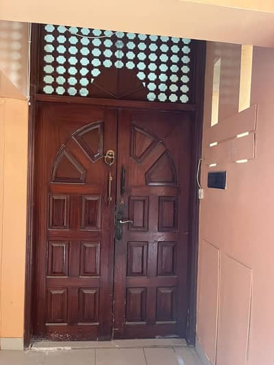 4 BED DD SPACIOUS FLAT FOR RENT