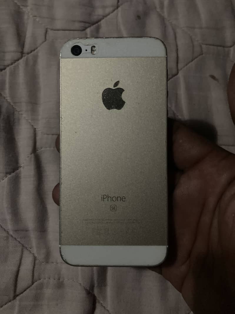Apple iPhone SE 6