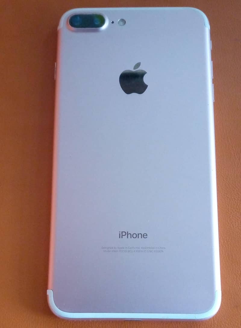 Apple iPhone 7 Plus 5