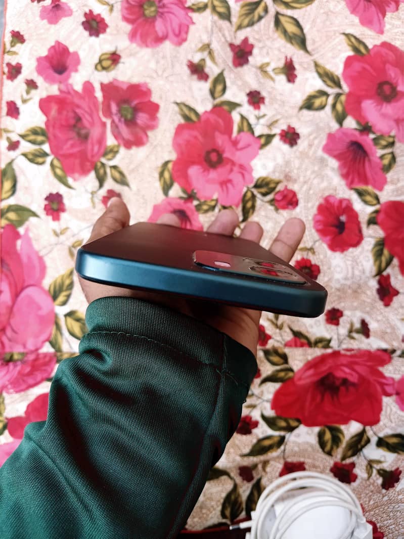OPPO A6 4