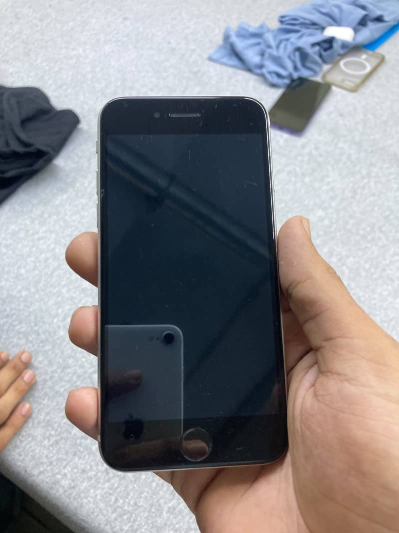 Apple iPhone SE 1
