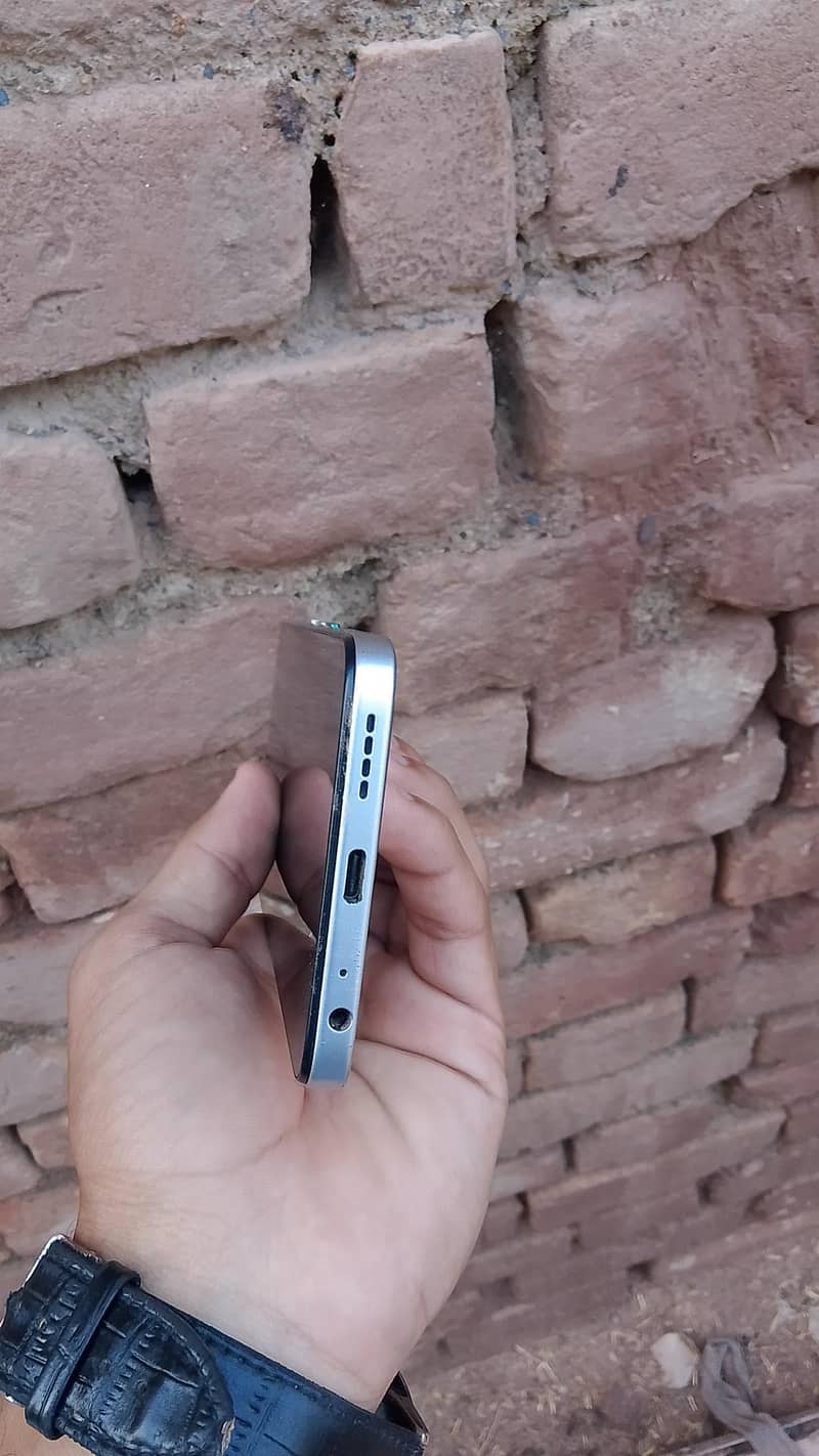 Infinix Note 60i 4