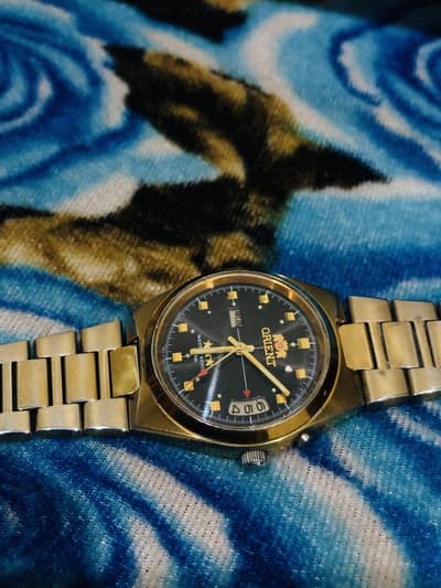 urgent sale orient automatic watch