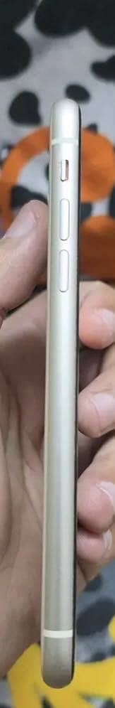 Apple iPhone 11 3