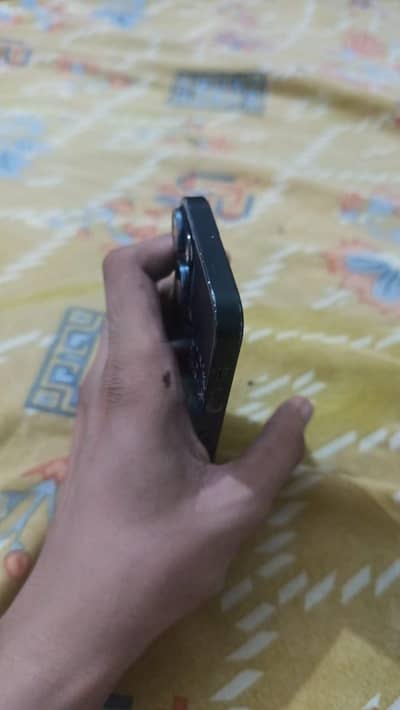 Apple iPhone 13 mini