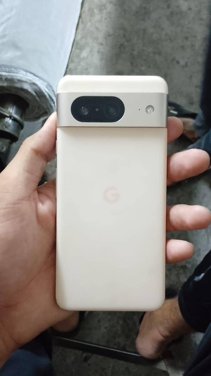 Google Pixel 8 1