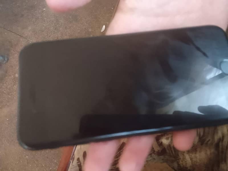 Apple iPhone 7 1