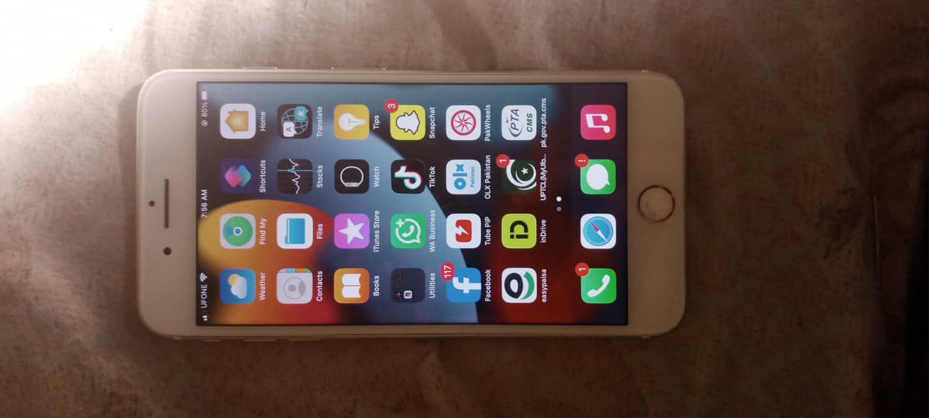 Apple iPhone 7 Plus 0